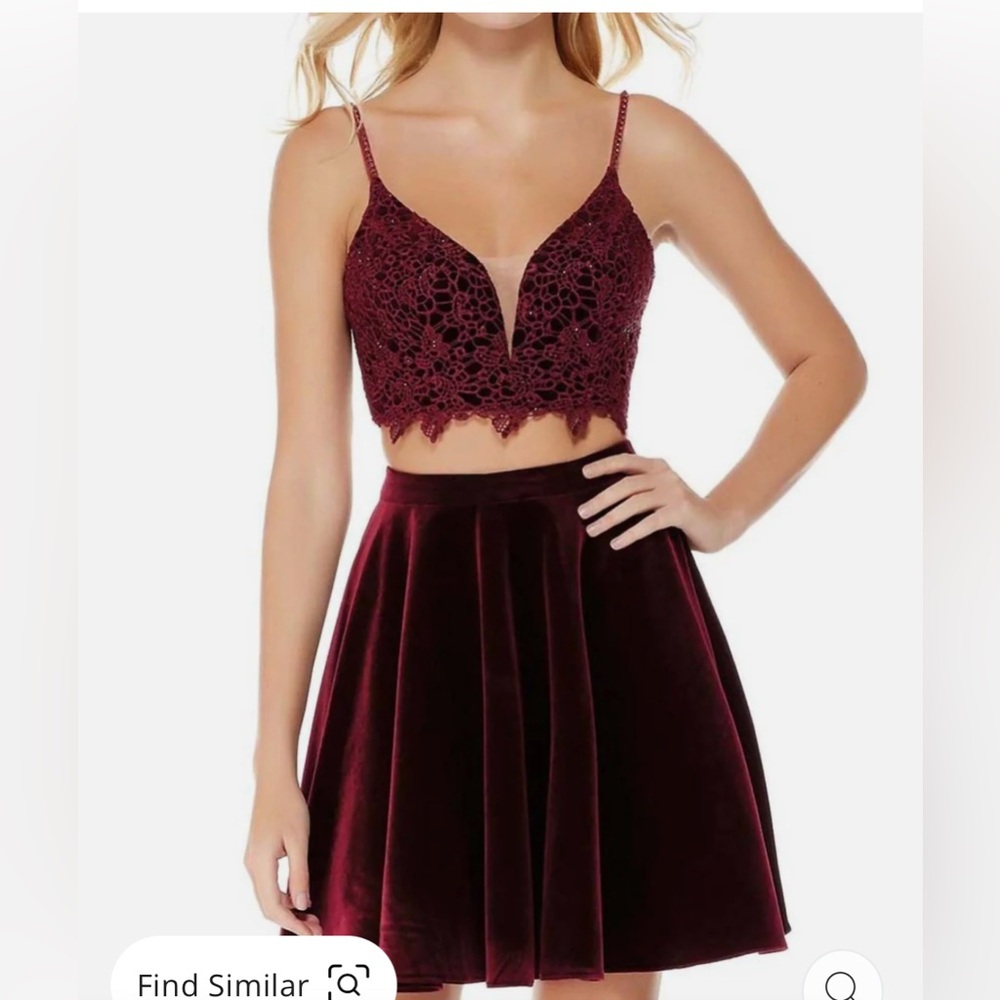 Alyce Paris Burgundy Velvet and Lace 2 Piece Set